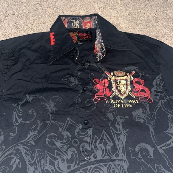 Rebel Spirit Royal Way Of Life Button Up Crown Skull Embroidery Flip Cuff Black - Picture 3 of 8
